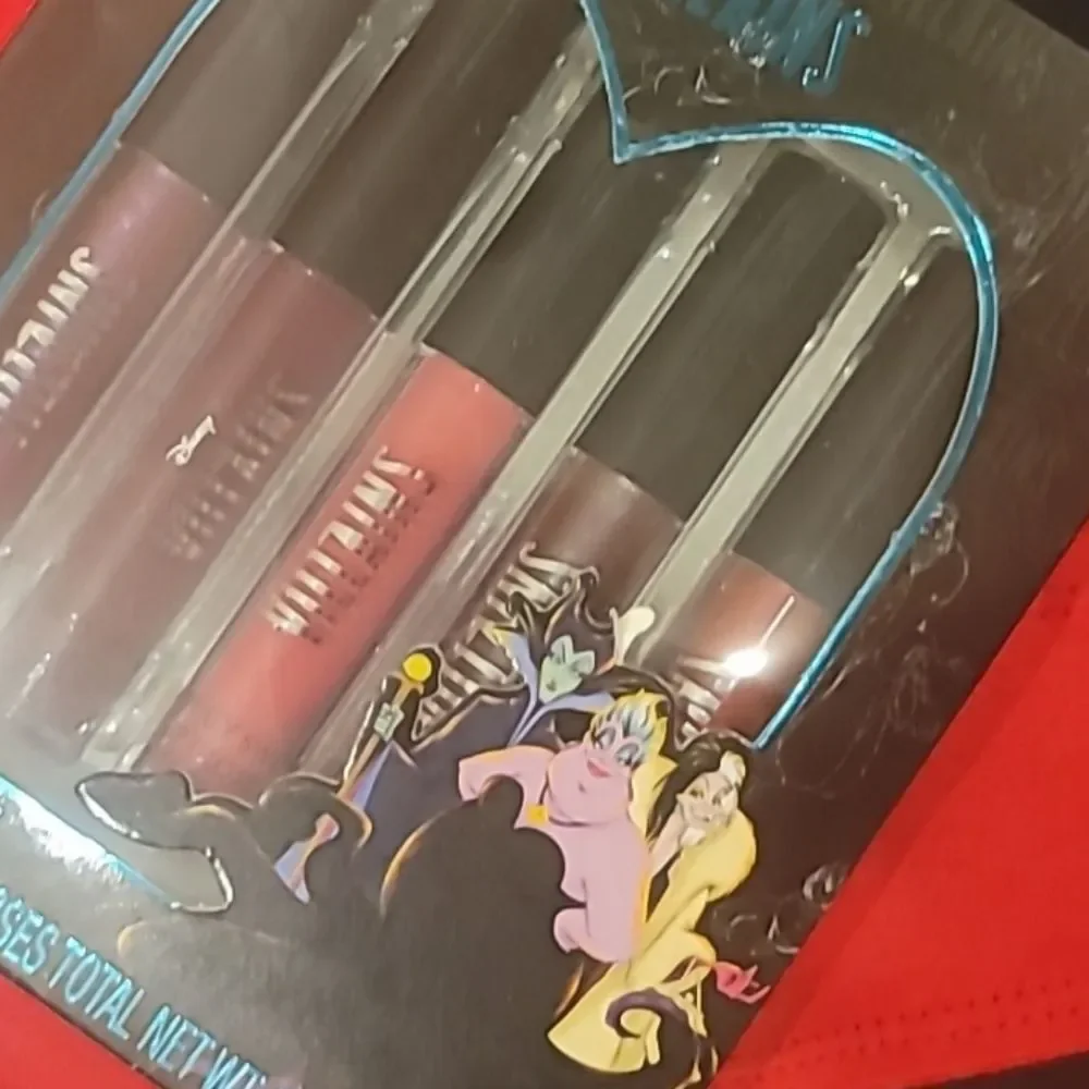 Taste Beauty Disney The Villians Lip Gloss Set‎